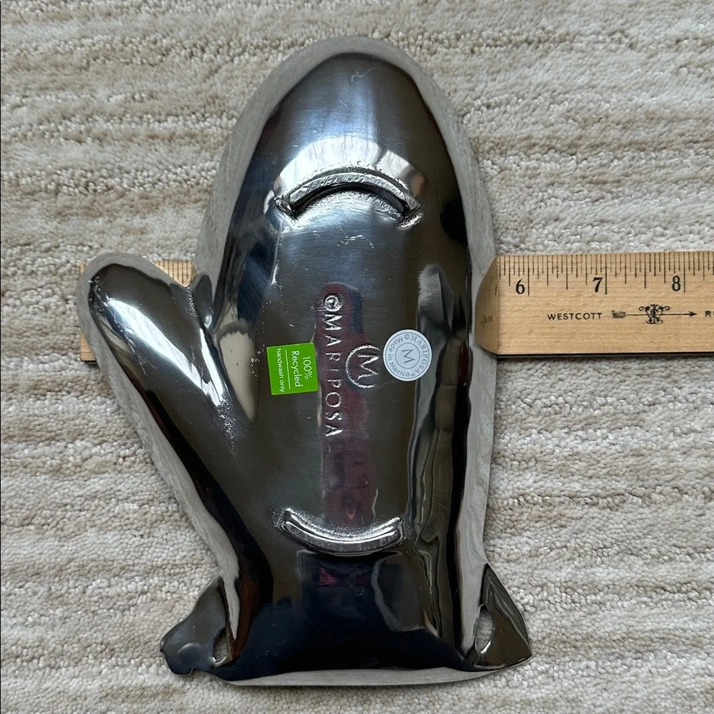 Mariposa Mitten Dish Brillante Cast Aluminum Serving Dish Candy Dish Trinket